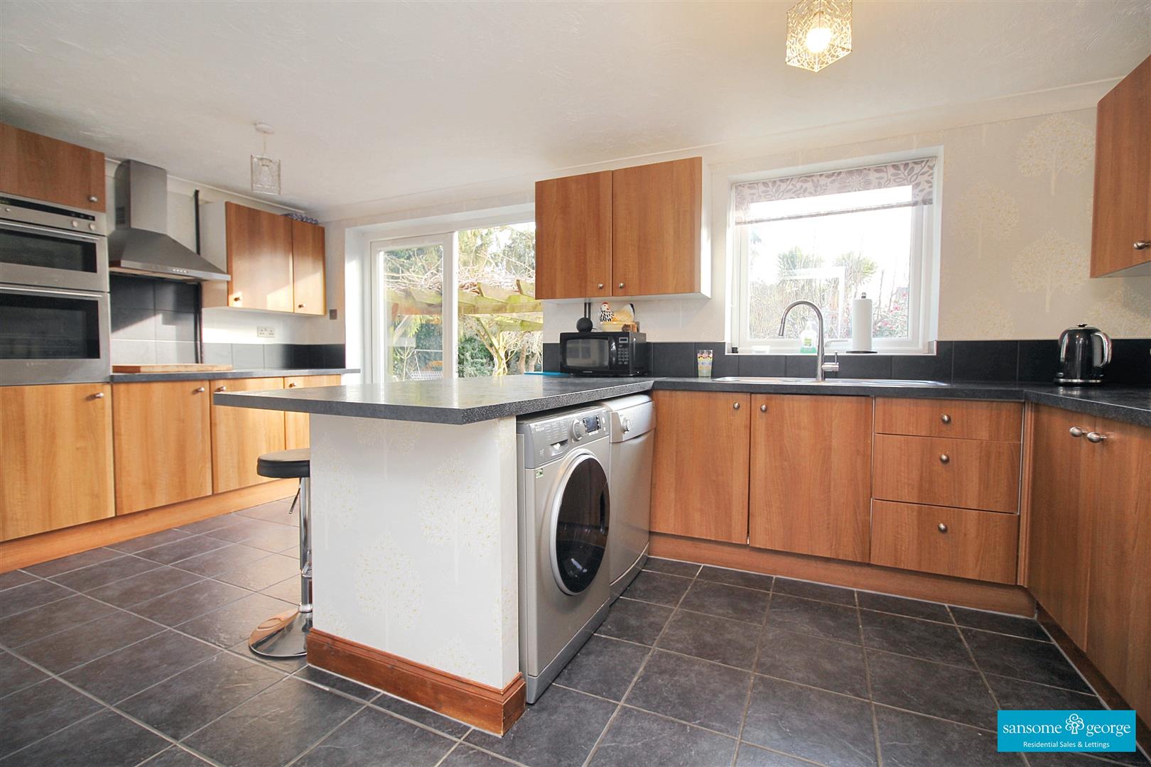 Ashampstead Road, Southcote, Reading